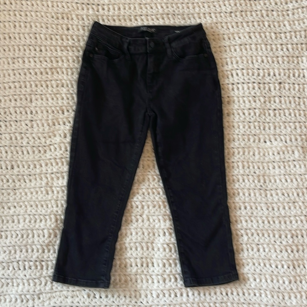 Judy Blue Capri jeans.